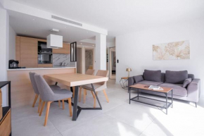 Amazing Apartment With Private Terrace & Full Air Conditioning - Walk To The Beach, La Croisette! - Latour Maubourg 18